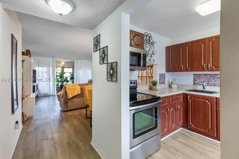 6000 NW 64th Avenue Tamarac FL 33319