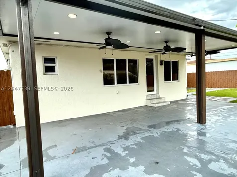 670 E 58th Street Hialeah FL 33013