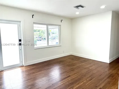 670 E 58th Street Hialeah FL 33013