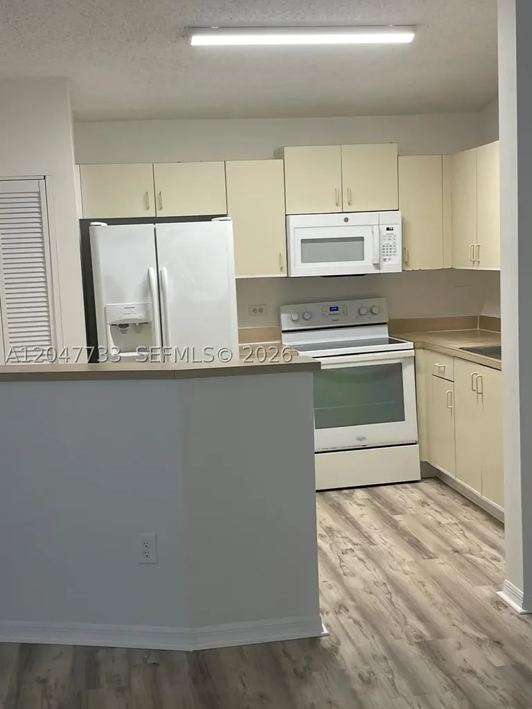 3660 N 56th Avenue Hollywood FL 33021