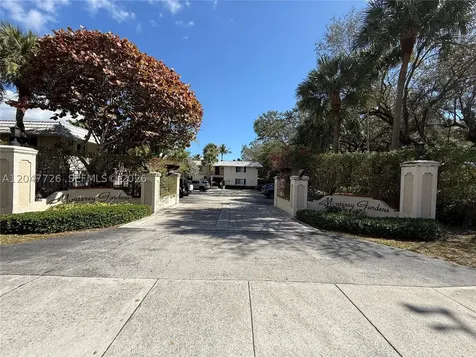8607 SW 68th Court Pinecrest FL 33156