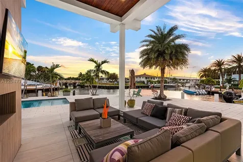 3701 NE 26th Avenue Lighthouse Point FL 33064