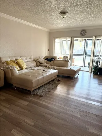 120 Lakeview Drive Weston FL 33326