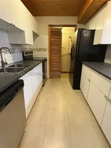 120 Lakeview Drive Weston FL 33326
