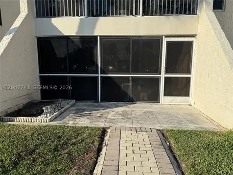 120 Lakeview Drive Weston FL 33326