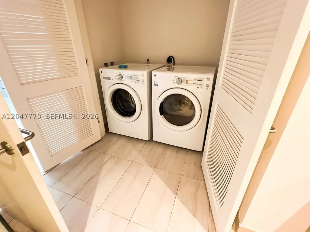 4010 S Ocean Drive Hollywood FL 33019