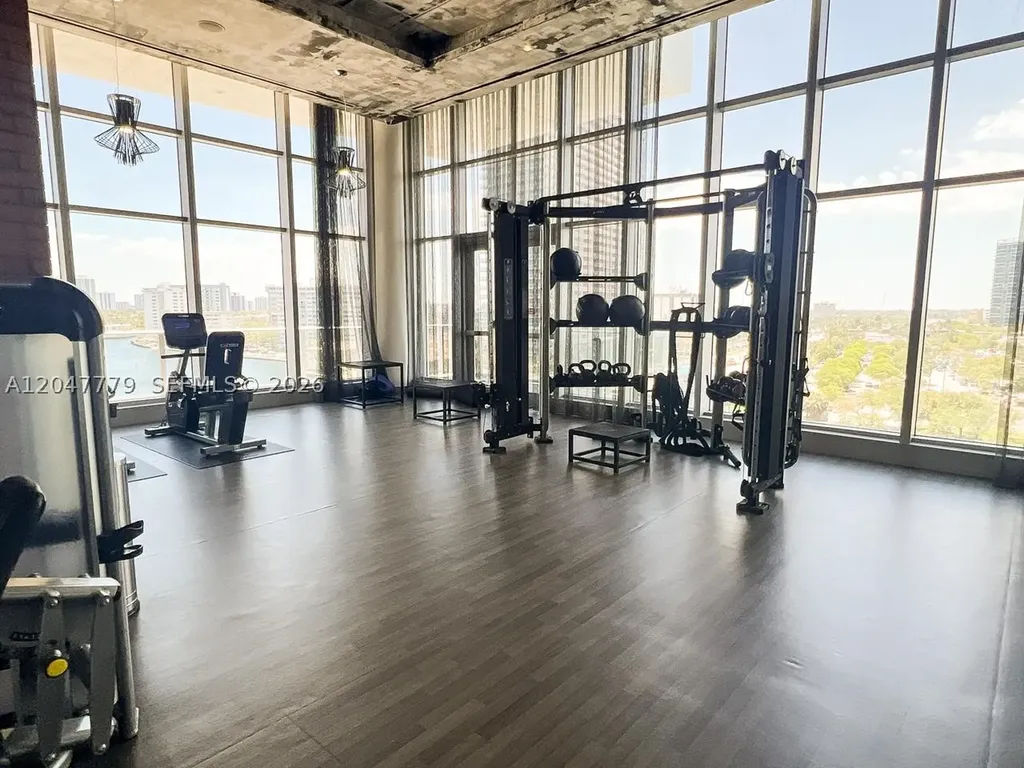 4010 S Ocean Drive Hollywood FL 33019