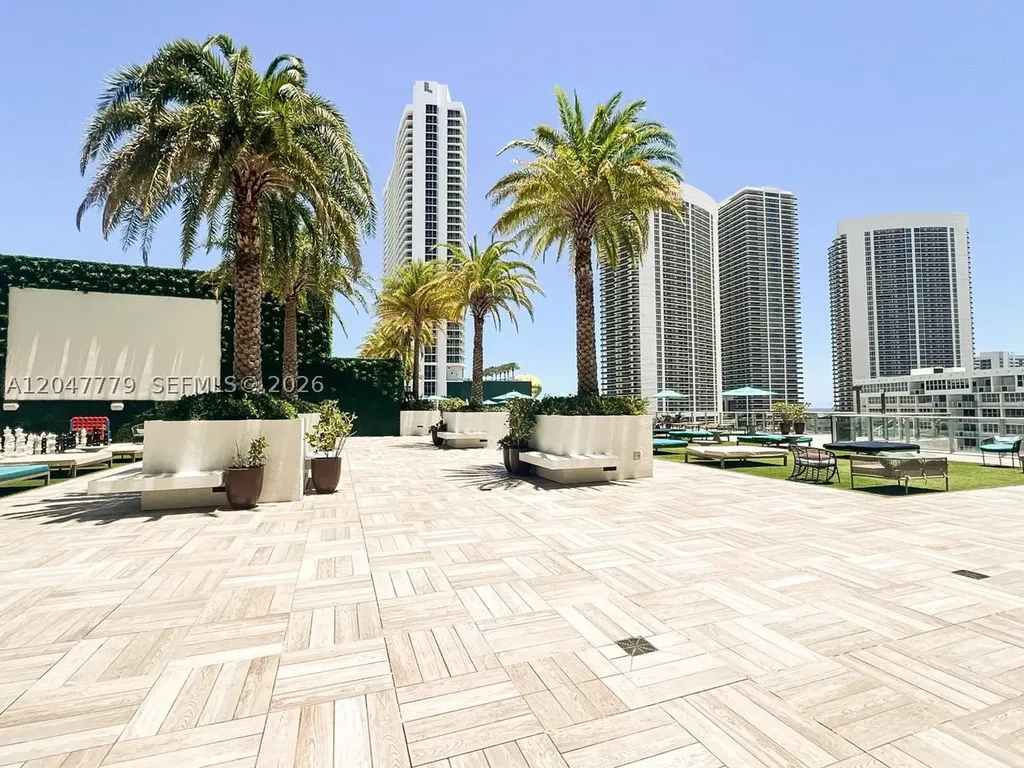4010 S Ocean Drive Hollywood FL 33019