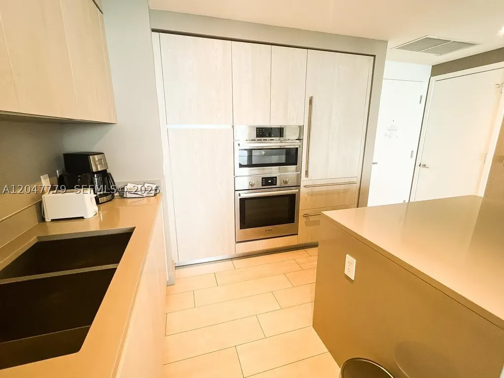 4010 S Ocean Drive Hollywood FL 33019