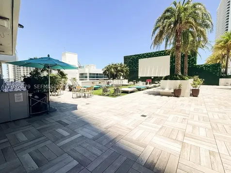 4010 S Ocean Drive Hollywood FL 33019