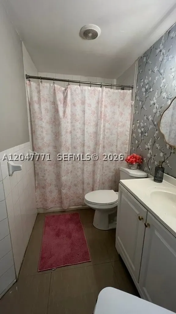 3000 N 72nd Way Hollywood FL 33024