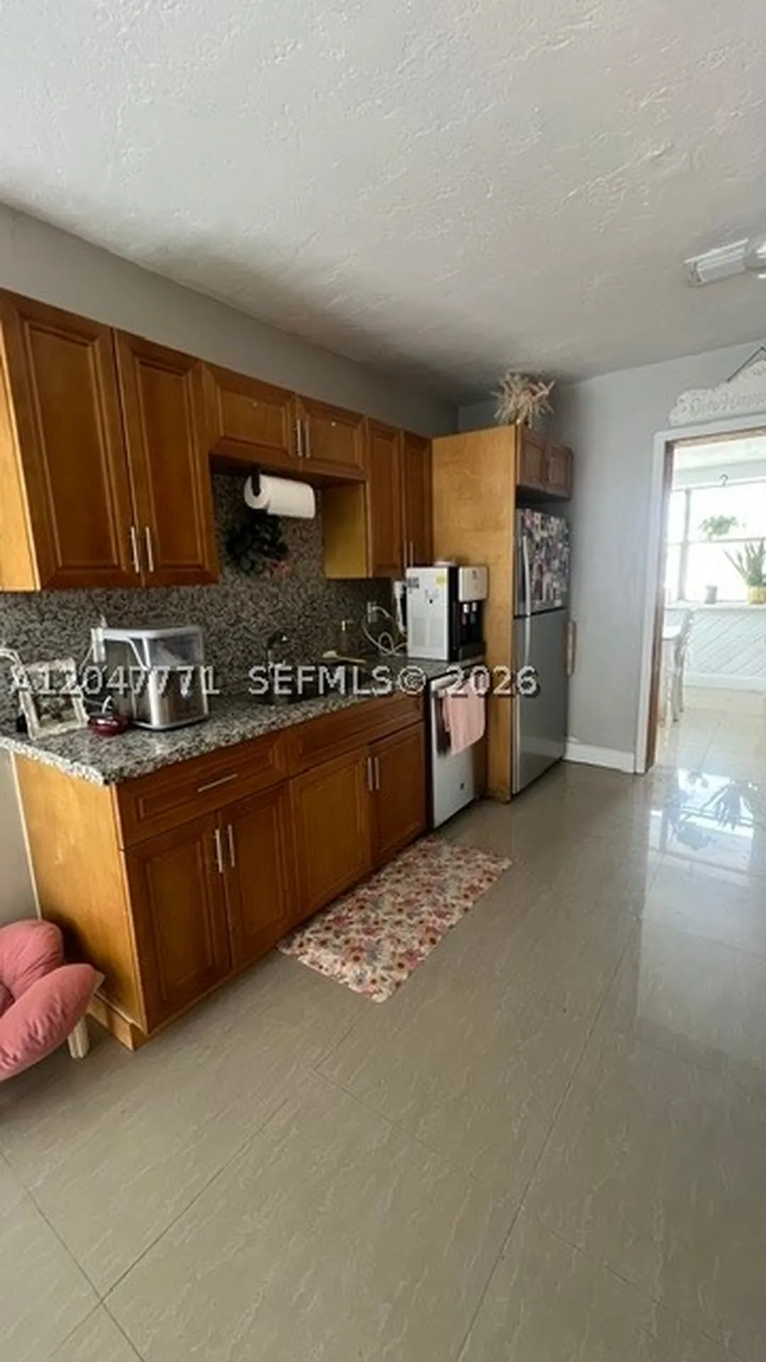 3000 N 72nd Way Hollywood FL 33024