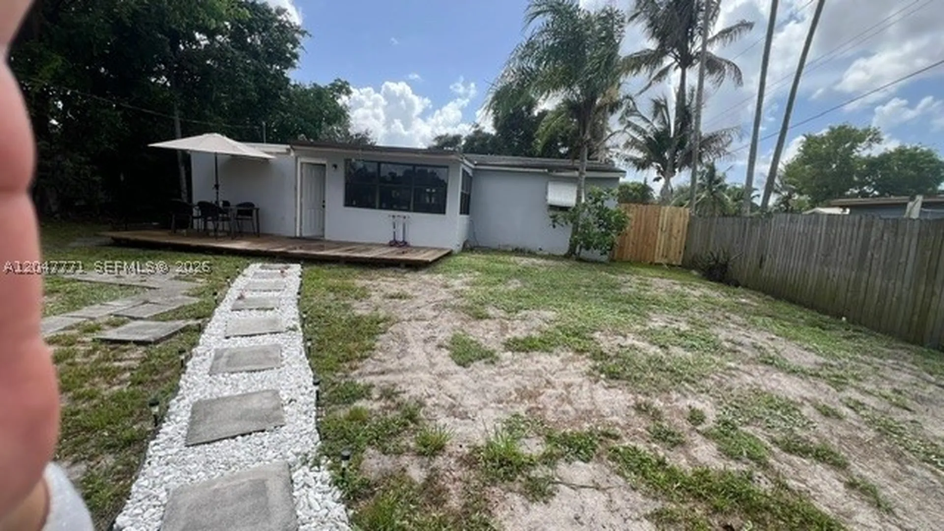 3000 N 72nd Way Hollywood FL 33024