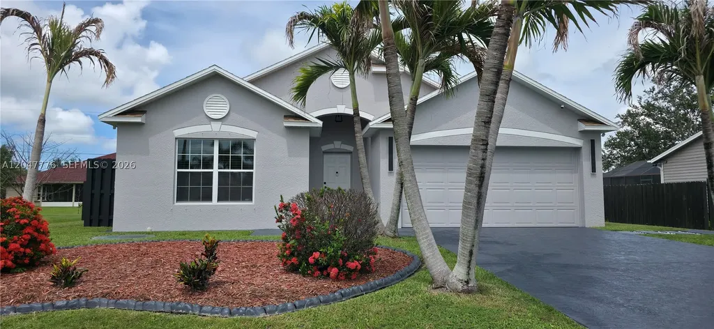 2037 SW Aquarius Lane Port St. Lucie FL 34984