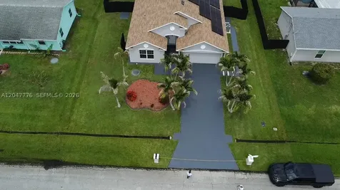 2037 SW Aquarius Lane Port St. Lucie FL 34984