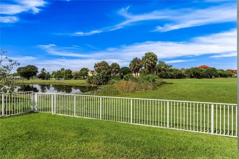 1530 W Lacosta Drive W Pembroke Pines FL 33027