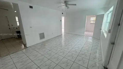 1420 NE 171st Street North Miami Beach FL 33162