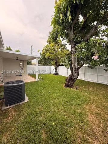 10555 SW 32nd Street Miami FL 33165