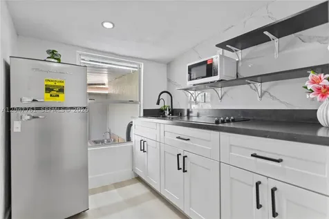 171 W 13th Street Hialeah FL 33010