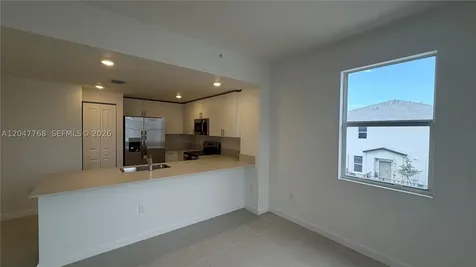 15601 SW 280 Miami FL 33032