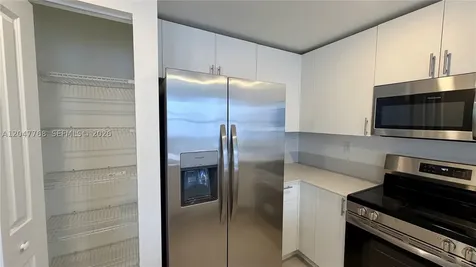 15601 SW 280 Miami FL 33032