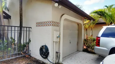 Miami FL 33186
