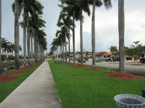 11530 NW 87th Court Hialeah Gardens FL 33018