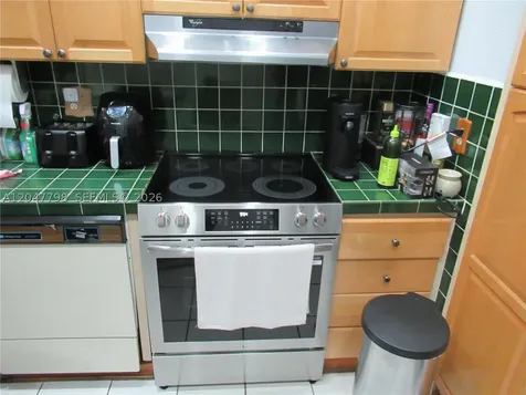11530 NW 87th Court Hialeah Gardens FL 33018