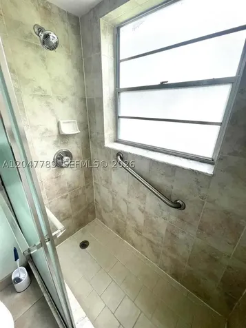 31 Windsor B West Palm Beach FL 33417