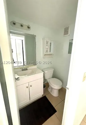31 Windsor B West Palm Beach FL 33417