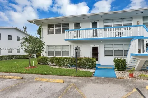 31 Windsor B West Palm Beach FL 33417