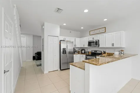 9133 SW 227th Street Cutler Bay FL 33190