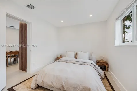 1070 NW 44th Street Miami FL 33127