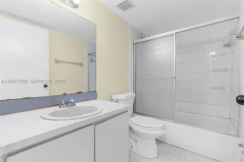 5580 W 26th Court Hialeah FL 33016