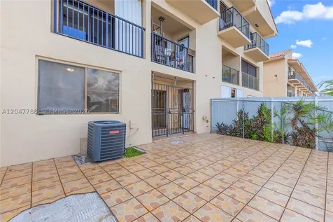 5580 W 26th Court Hialeah FL 33016