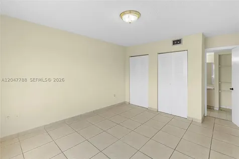 5580 W 26th Court Hialeah FL 33016