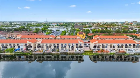 5580 W 26th Court Hialeah FL 33016