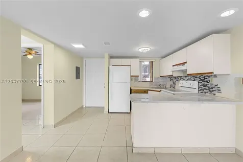 5580 W 26th Court Hialeah FL 33016