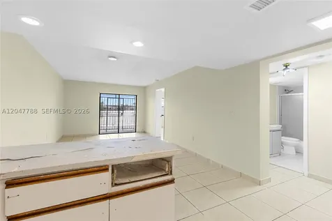 5580 W 26th Court Hialeah FL 33016