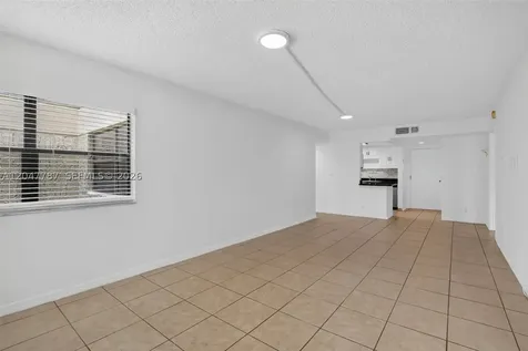 220 Lakeview Drive Weston FL 33326