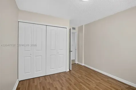220 Lakeview Drive Weston FL 33326