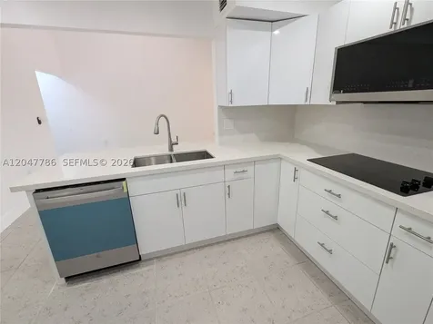 10237 NW 9th Street Circle Miami FL 33172