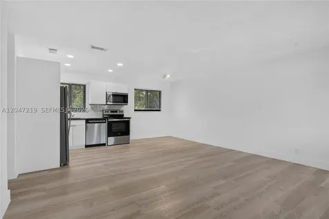 615 NE 26th Street Wilton Manors FL 33305