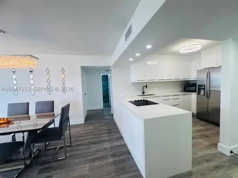 3625 N Country Club Drive Aventura FL 33180