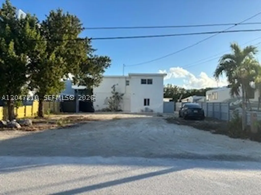 75 Coral Drive Key Largo FL 33037