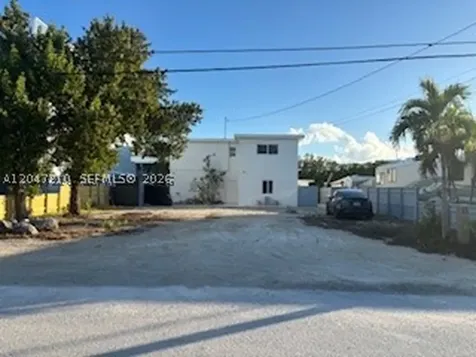 75 Coral Drive Key Largo FL 33037