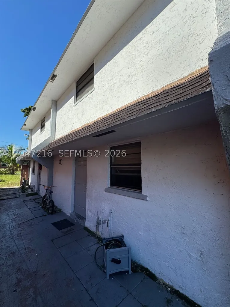 1741 SW 40th Terrace Fort Lauderdale FL 33317