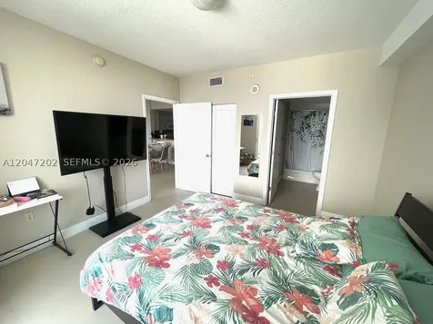 1250 S Miami Avenue Miami FL 33130