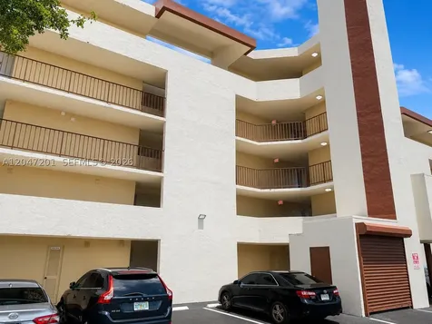 8870 Fontainebleau Boulevard Miami FL 33172