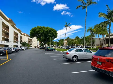 8870 Fontainebleau Boulevard Miami FL 33172